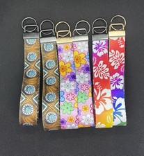Women s Floral Multicolor Fabric Wristlet Key...