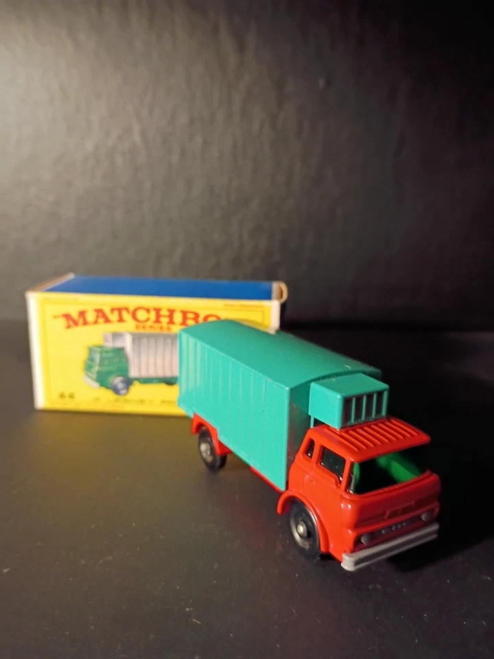 Matchbox #44C G.M.C. Refrigerator Truck 1967 Red/Turquoise Crisp Orig E4 Box - Image 4 of 4