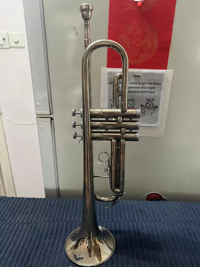 Brass Aotearoa(中古品) 1980 Vintage Brass Trumpet Horn w/ Mouthpiece & Original Leather
