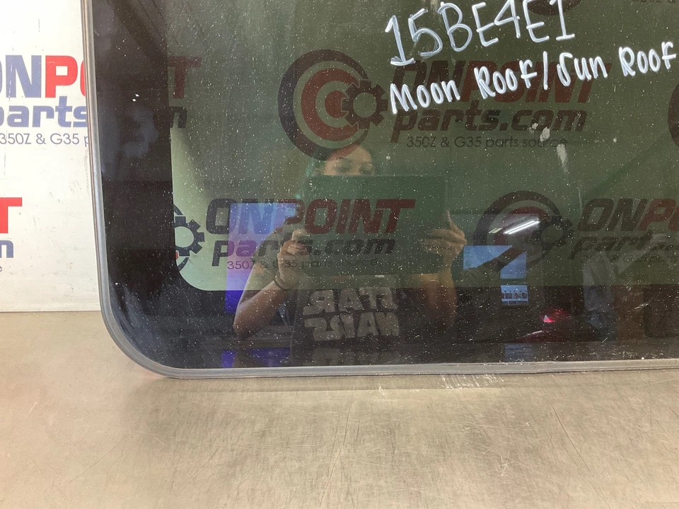 2004 Infiniti G35 седан Moon солнца крыши стекла OEM 15BE4E1 - Изображение 3 из 4