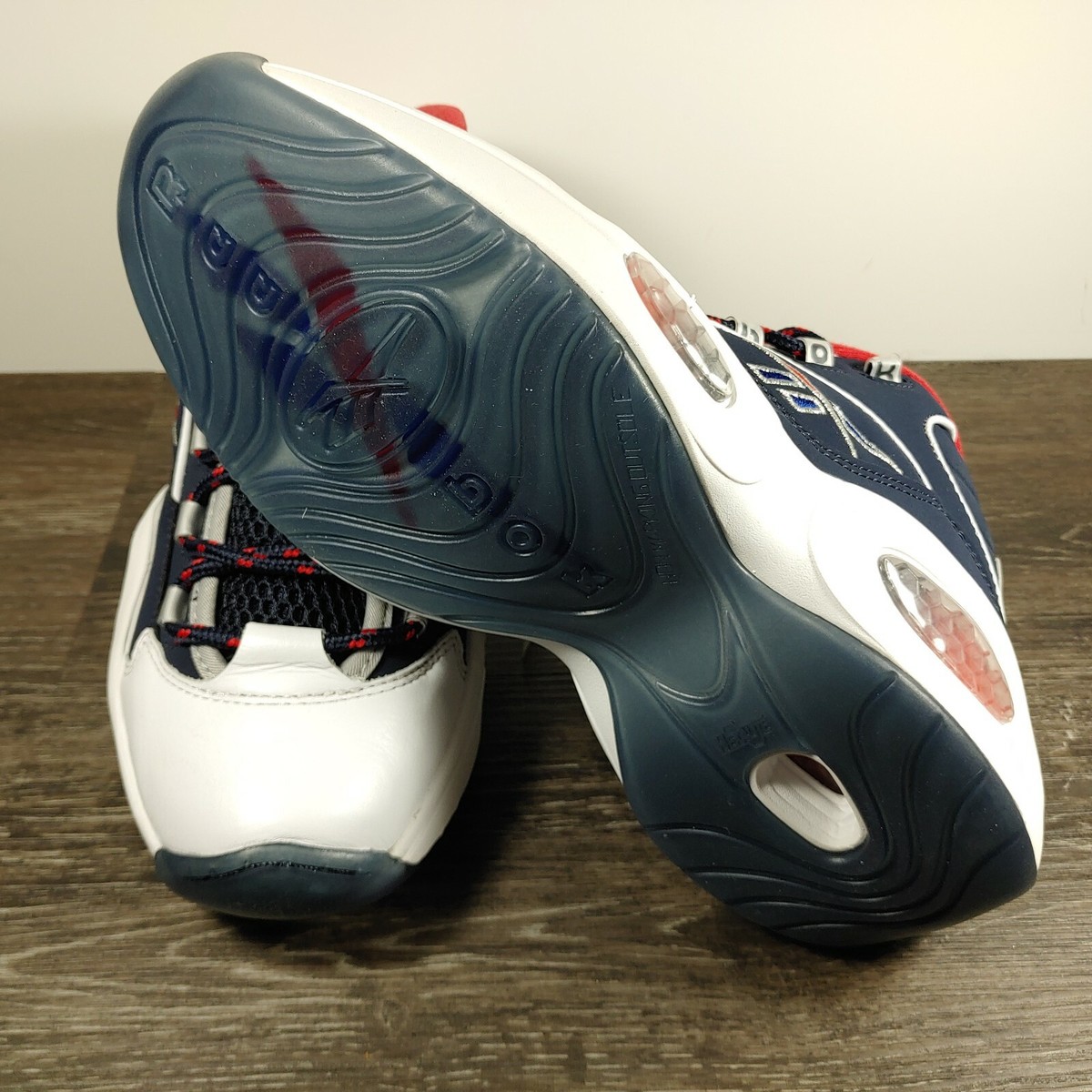 Reebok Question Mid USAホワイト/ネイビー/レッド Reebok Question Mid USA H01281 Release Date | Hypebeast