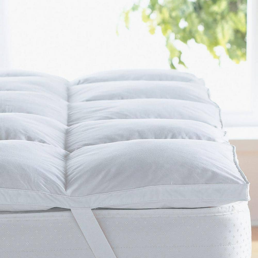Mattress Topper 2 in. Queen Size Down Alternative Hypoallergenic White-image