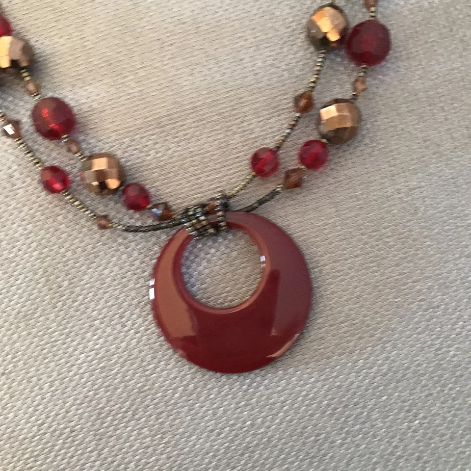 Collar Colgante Lia Sophia Cristal Cuentas Círculo Distintivo Rojo Cobre Foto 2 de 3