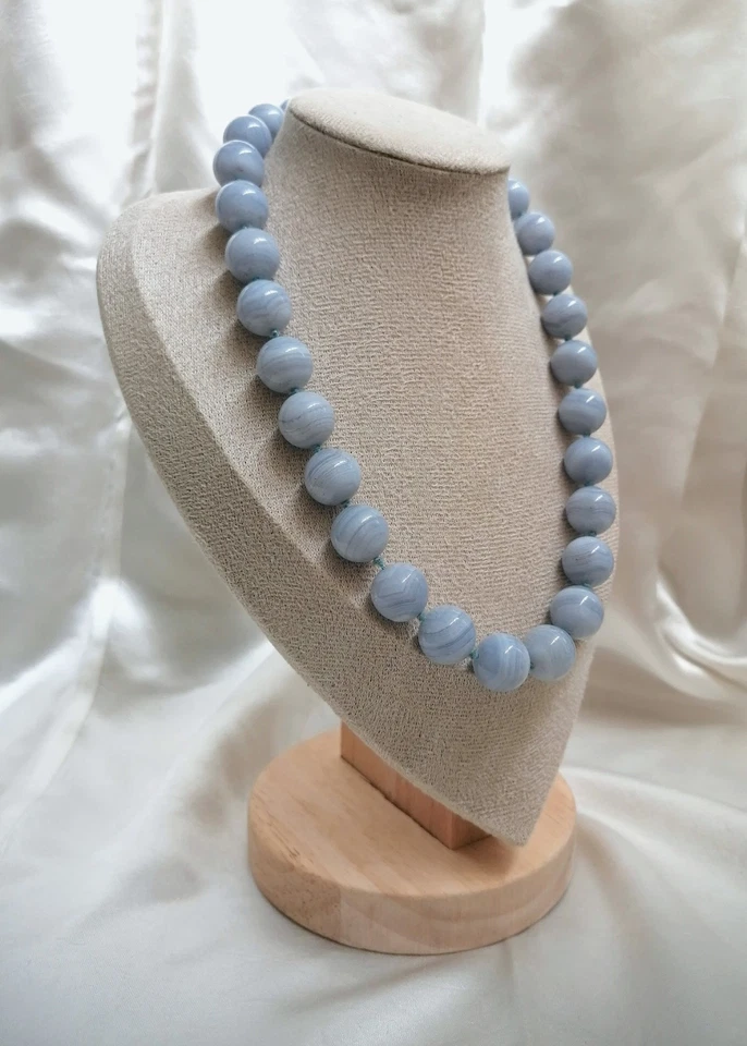 SPETTACOLARE COLLANA REGOLARE IN AUTENTICO E PREZIOSO CALCEDONIO GROSSO CALIBRO. - Immagine 3 di 4