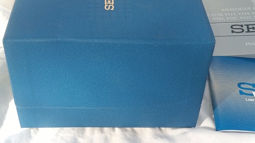 SEIKO Empty Watch Box Only Blue Presentation Watch Case, With Pamphlets, Price - Picture 8 of 10