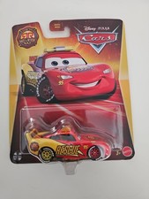 DISNEY/PIXAR CARS RADIATOR SPRINGS RACE RESCUE LIGHTNING McQUEEN Jdg59
