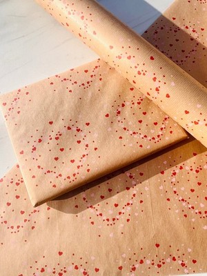 Geschenkpapier rosa rot Konfetti Herzen 50 cm breit umweltfreundlich, 100% recycelt
