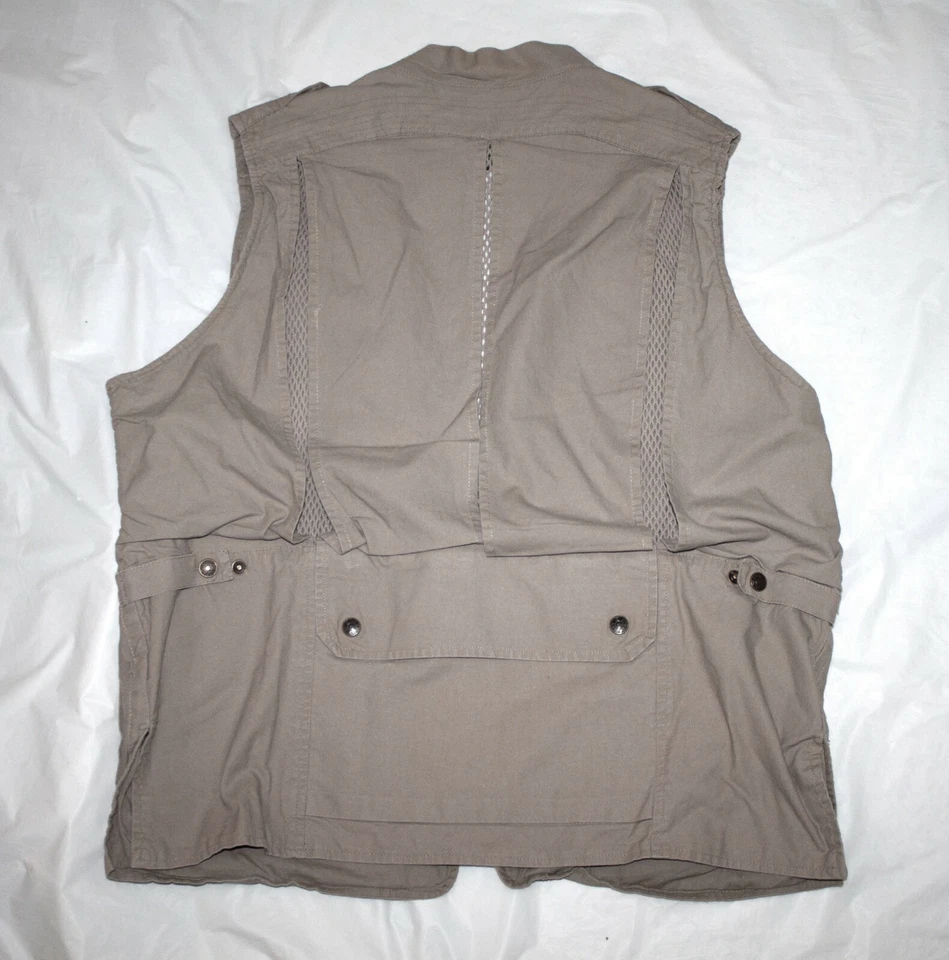 Humvee Mens Safari Photo Fishing Hunting Khaki Pockets Vented Vest Size Medium - Image 4 of 4