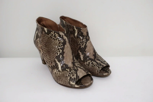 maison margiela peep toe booties