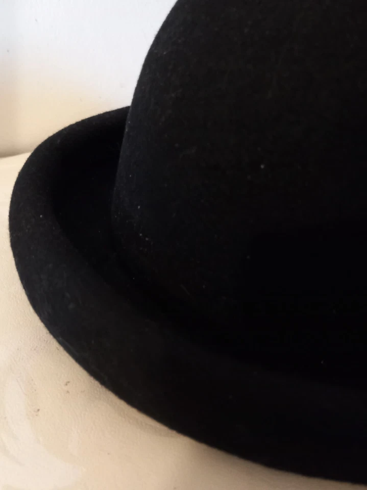 * CHAPEAU MELON LAINE NOIRE * 1-2-3 * Tour de tête 57 cm - Photo 2/3
