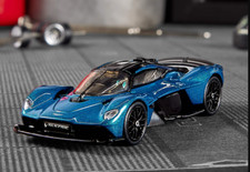 Hot Wheels - COLECCIONISTA - Elite 64 Aston Martin Valkyrie - Nuevo y embalaje original