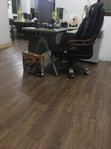 EasyFloor 5 m² Self Adhesive Floor Vinyl Tile Real Wood Effect Peel Stick Tile - Picture 23 of 94