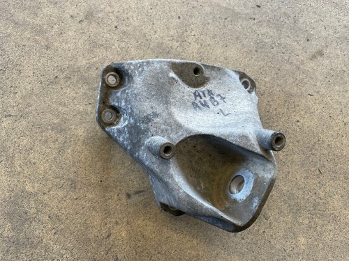 Halter AUDI A4 B6 B7 8E A8 4E Motor Getriebe Träger 8E0399113L