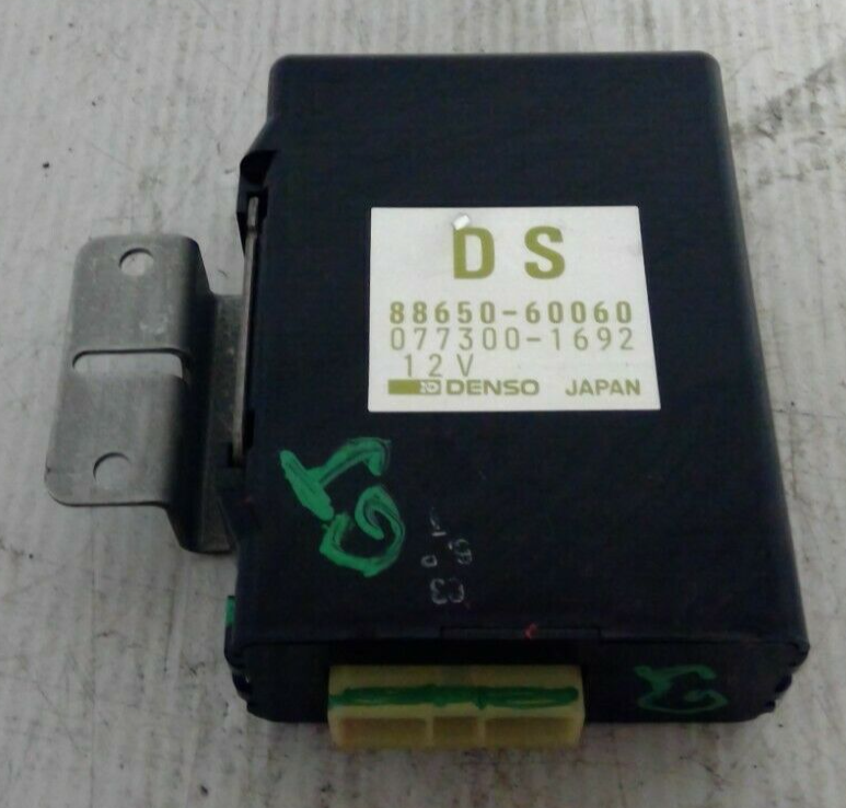 1992-1997 Toyota Landcruiser Cooler Stabilizer Amplifier OEM 88650