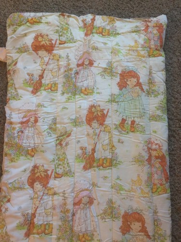 Vintage Holly Hobbie Sleeping Bag Zipper Nice Condition - Picture 7 of 9