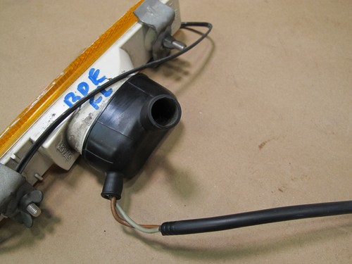 1978-1986 PORSCHE 928 S FRONT LEFT & RIGHT SIDE MARKER LIGHT LAMP SET OF 2 - 第 6/22 張圖片