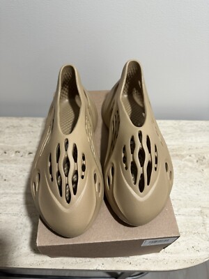 NIB YEEZY Ochre Yeezy Foam Runner Sneakers Size 10 | eBay
