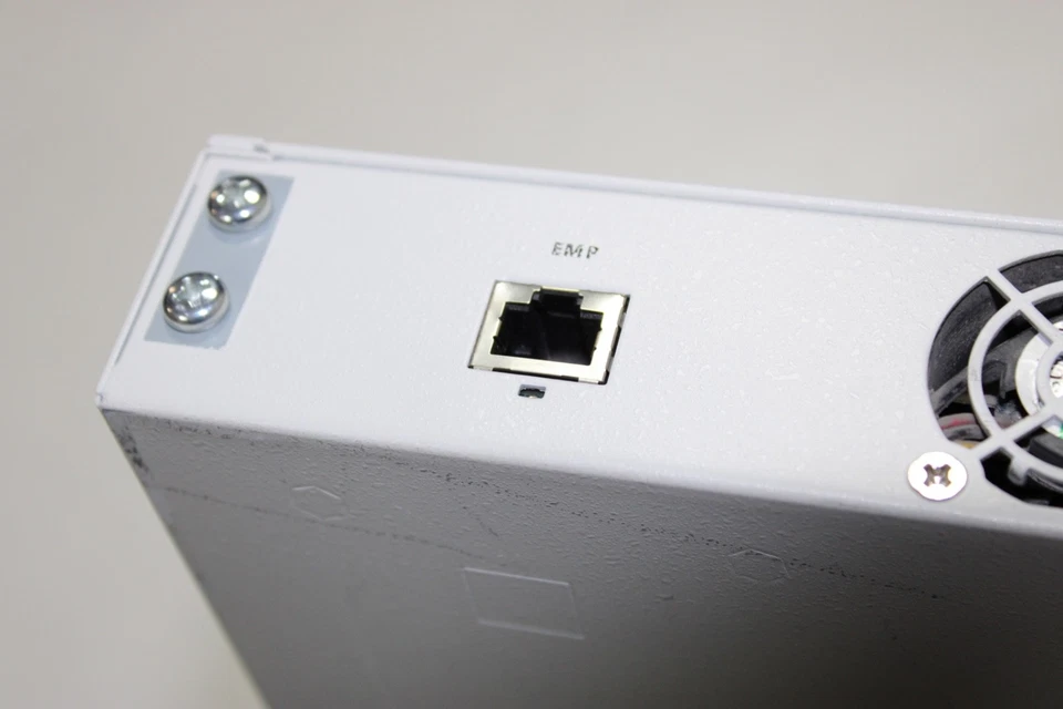 Conmutador apilable multi gigabit capa 3 Alcatel-Lucent OmniSwitch OS6860-P48 Foto 2 de 4