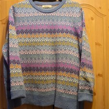Woolovers Size Large Side three Buttons round Neck Lambs Wool fair isle 