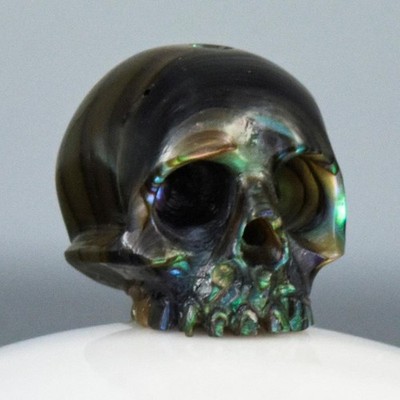 11.66mm Hand-Carved Paua Abalone Shell Human Skull Bead Vertical Drill 1.89g