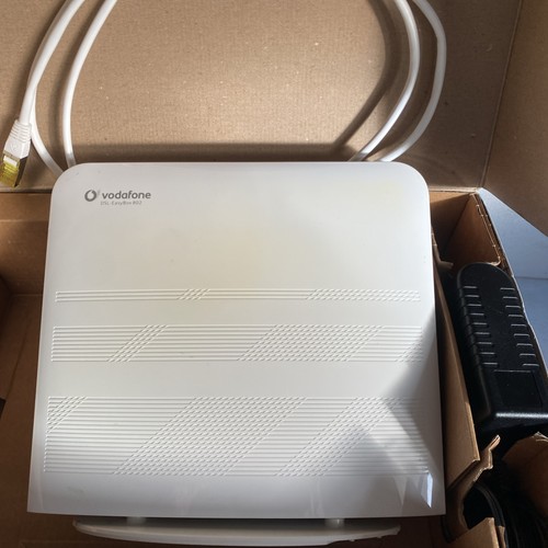 Vodafone DSL-EasyBox 802 WLAN-Router mit Netzteil und Kabeln
