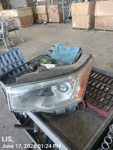 Driver Headlight HID Without Black Edition Fits 17-19 ACADIA 12542111