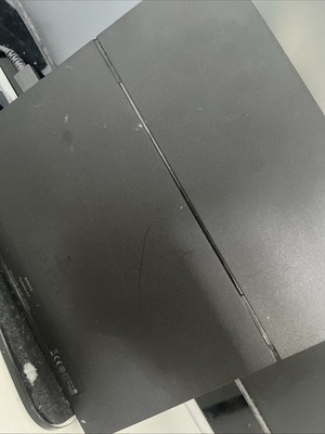 PlayStation 4 Zu Verkaufen Ist Schwarz Und Normalen Zustand