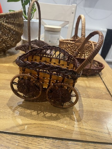 Vintage Whicker Baskets/Planters Bundle X6 - Picture 7 of 19
