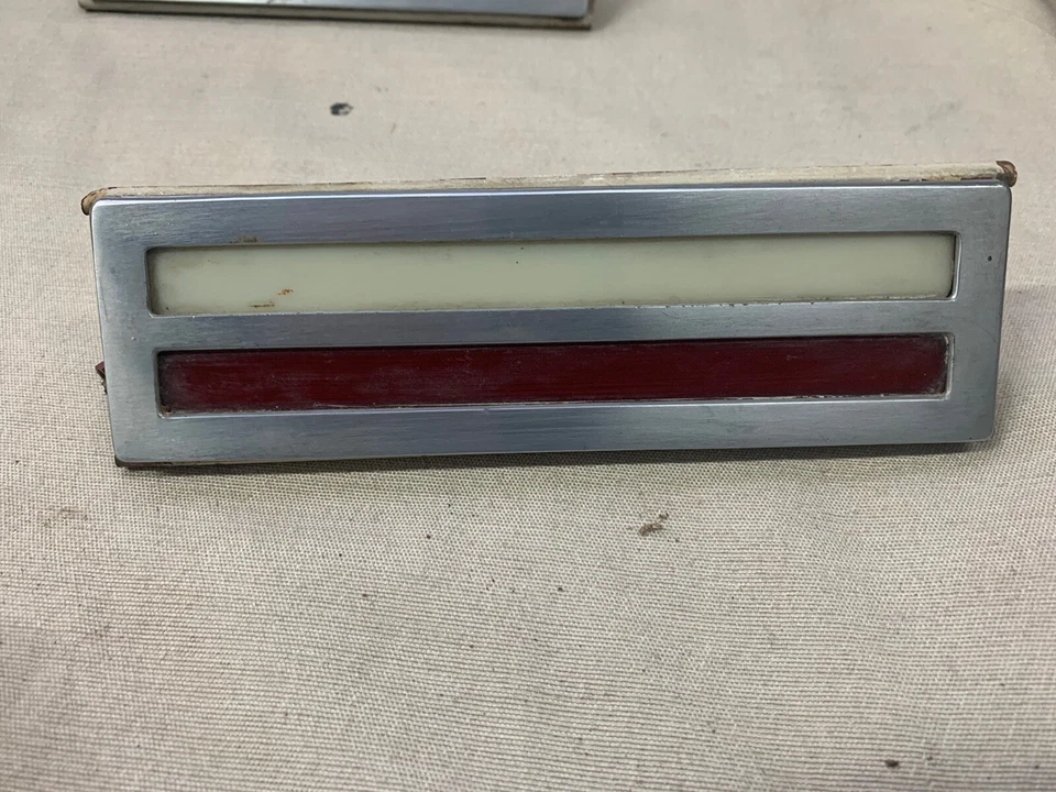 Lincoln Continental 1968-1971 puerta delantera luz de cortesía luces 1969 1970 personalizado Foto 2 de 4