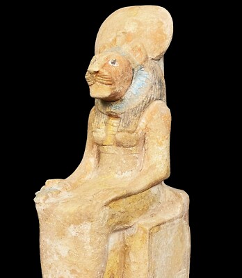 Einzigartige SEKHMET Göttin des Krieges & der Heilung trägt die Sonnenscheibe