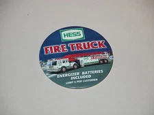 HESS 2000 LADDER FIRE TRUCK CASHIER BUTTON MINT