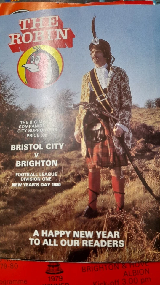 100+ Vintage Football Programmes - Brighton Hove Away Fixtures 60s 70s 80s - Image 3 of 4