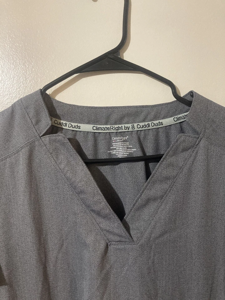 Camisa para mujer Climate Right Cuddl Duds gris jaspeado trabajo exfoliantes L ayuda de enfermera Foto 3 de 4
