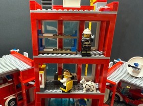 LEGO City Fire Station Complete w/6 MiniFigures Dog & Instructions Set #60110