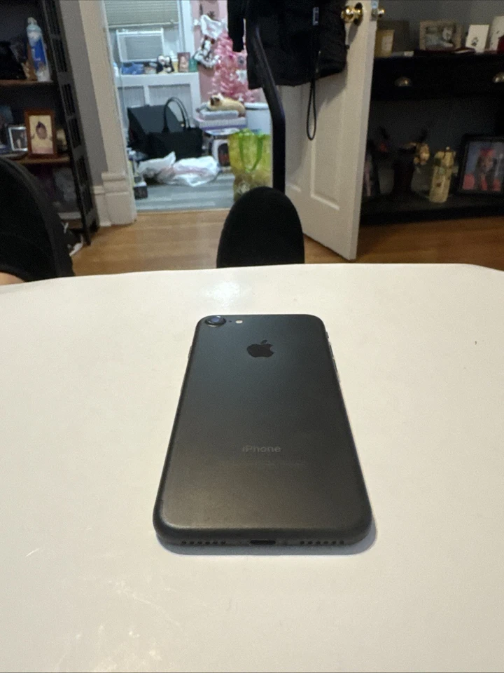 Apple iPhone 7 128GB BLACK A1660 UNLOCKED - Image 3 of 3