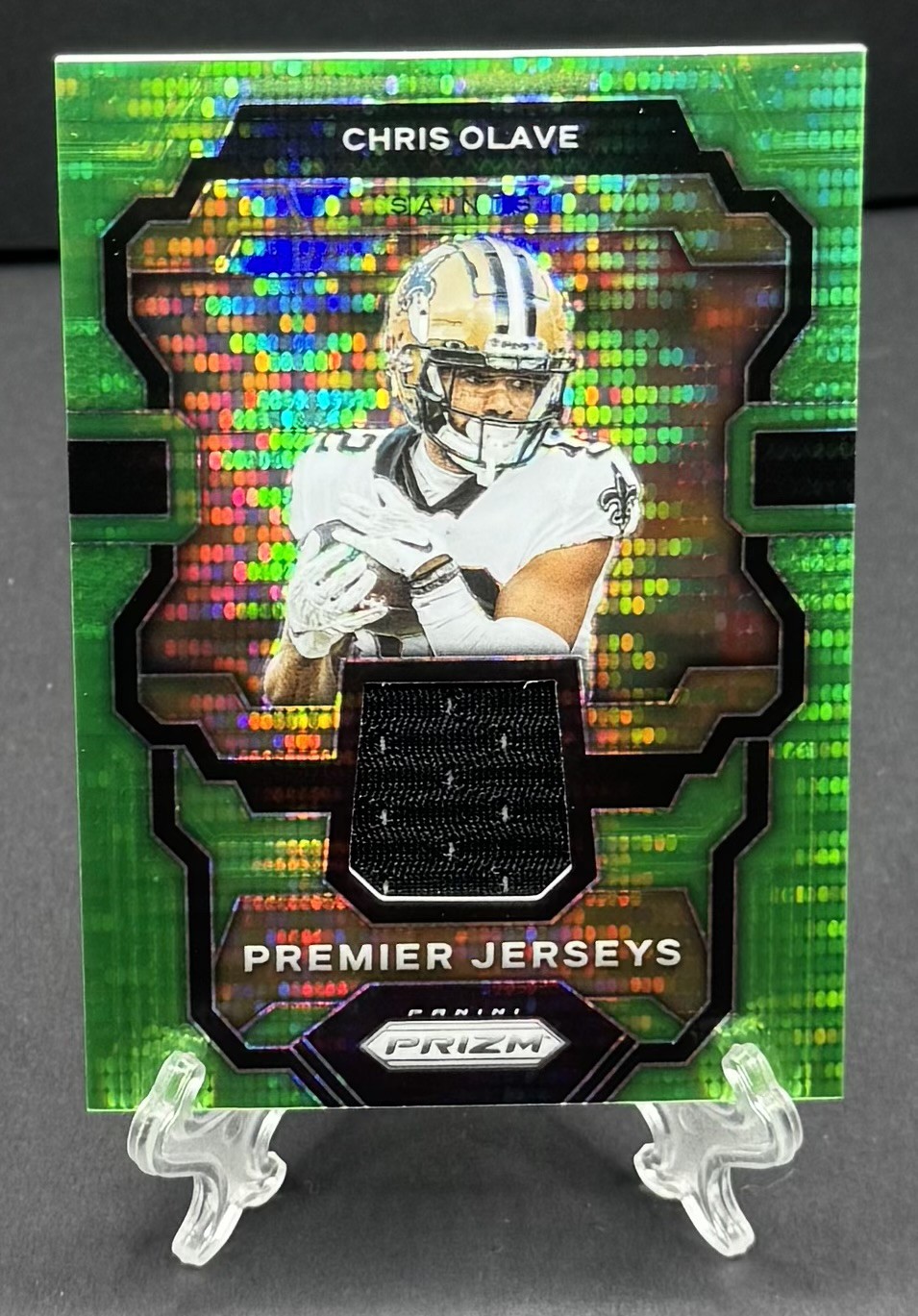 2023 Panini Prizm - Premier Jerseys Chris Olave #PJ-CO Neon Green Pulsar Saints