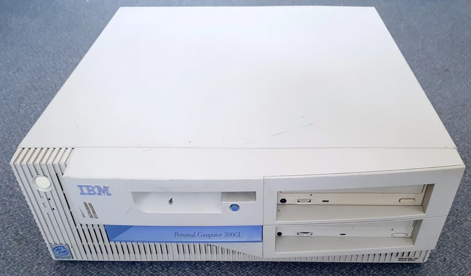 IBM Personal Computer 300GL * PIII / 533MHz * 128MB RAM * 10GB HDD