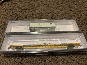 Athearn N Scale Trailer Train Flat Car w/ Trailer MPN 15109 Yellow/White