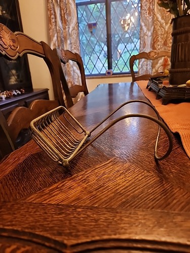 Vintage Wire Metal Soap Holder Dish Basket Claw Foot Tub - Picture 3 of 11