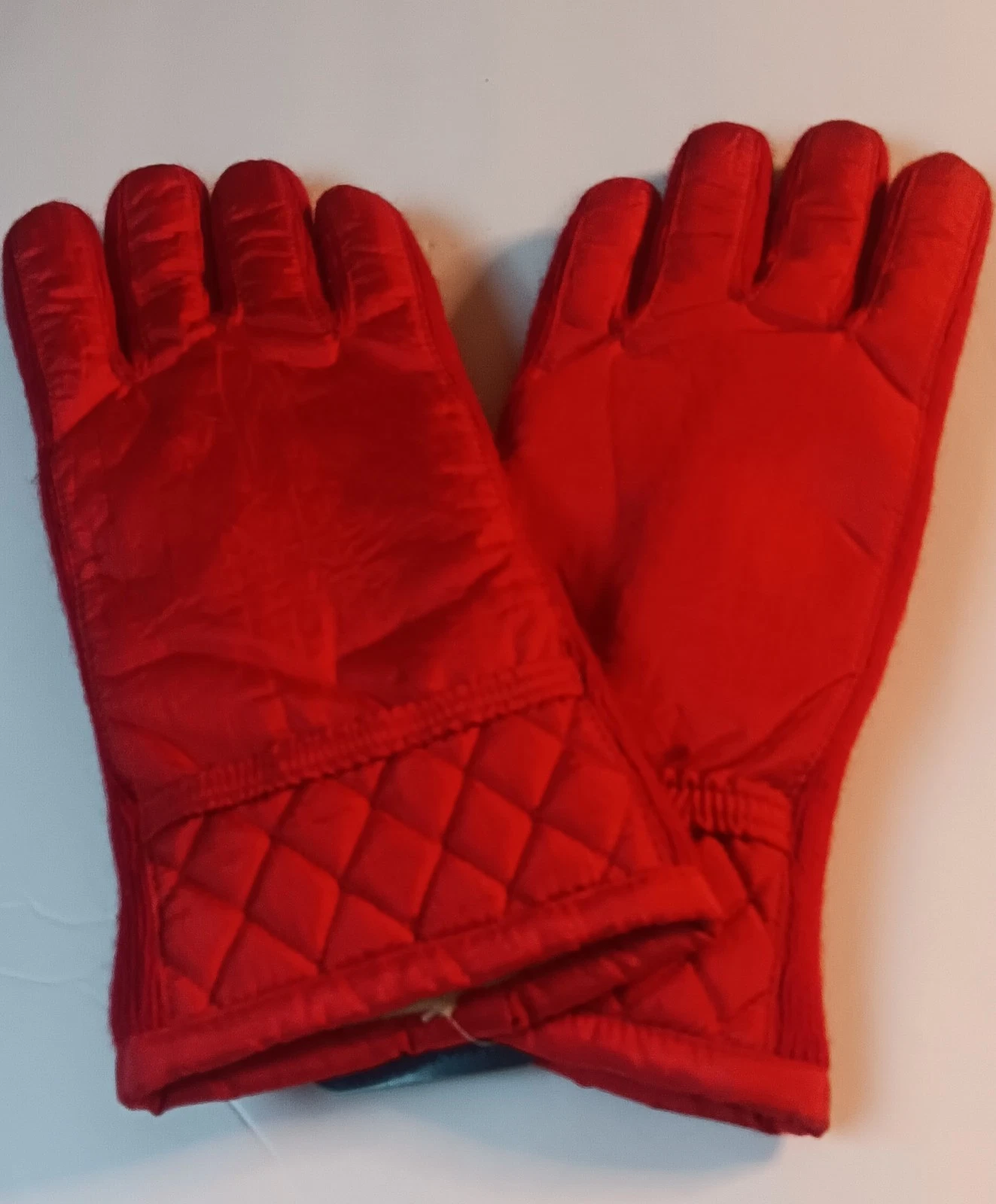 Ladies Thinsulate Gloves, Red, Size- Medium