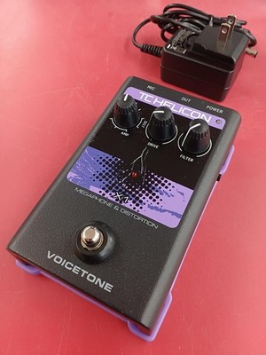 TC Helicon VoiceTone X1 Vocal Effector Pedal Used
