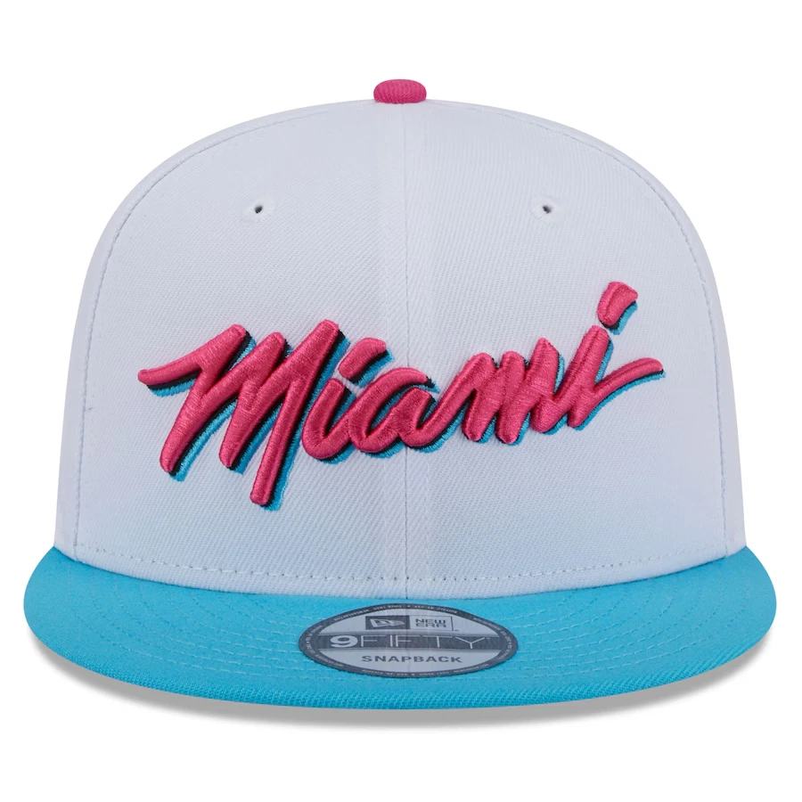 Miami Heat New Era 2024/25 City Edition Alternate 9FIFTY Snapback Hat Vice NBA Foto 2 de 4