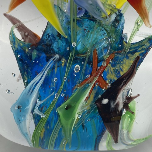 Vintage 1960s Murano Art Glass Aquarium 6 Fish, Starfish & Reef Sculpture Block - Picture 12 of 18