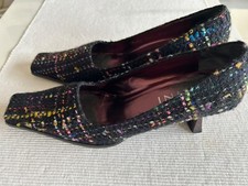 Pumps in Stoff/Boucle‘ optik in Gr. 37,5 schöne Absatzform