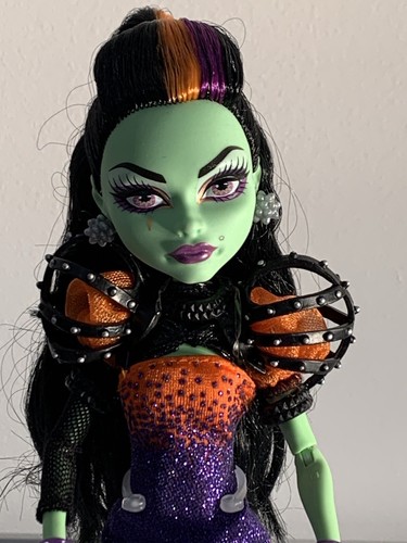 Muñeca Monster High Casta Fierce Witch 2014 Mattel - Imagen 2 de 14