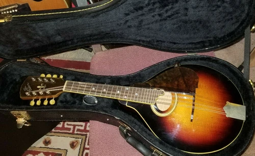 vintage Gibson A-4 mandolin, circa 1920-25 , excellent shape w/ new hardcase