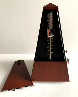 Metronome Wood Grain Plastic Case Wind-Up  Unbranded