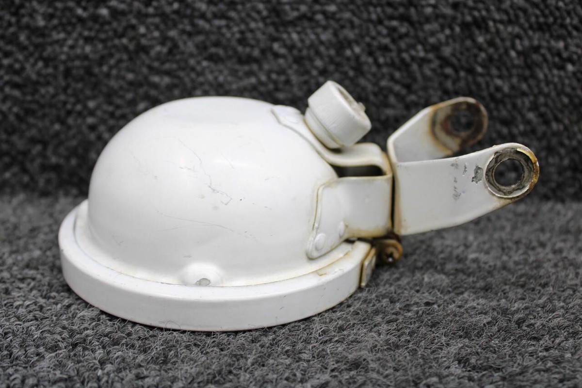 トレーサー サイト その他セット 84213A, 5049200-1 Cessna 401A Taxi Light Canopy with Bracket