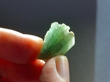 Turmalin Kristall Garbe blaugrün