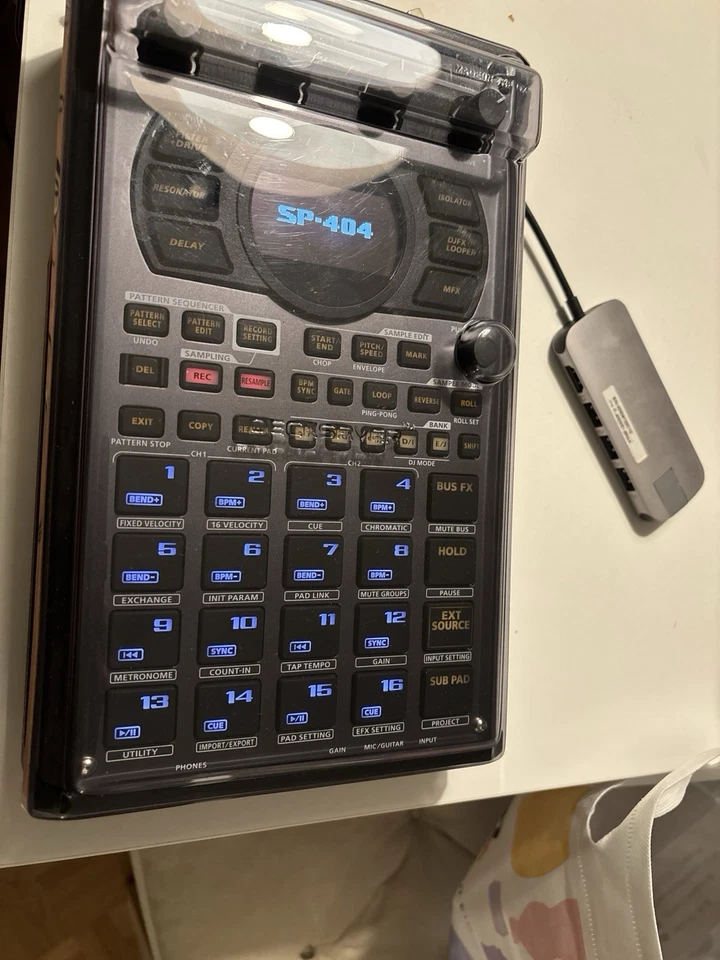 Roland SP-404MKII Sampler exzellent - Bild 2 von 3